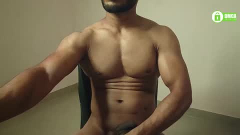 Snapshot of insanestud_miles chatting on December 3, 7:00 pm Miles online show from December 3, 7:00 pm