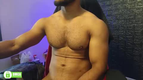 insanestud_miles2 online show from December 2, 5:54 am
