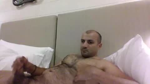 intolder35 online show from April 10, 10:55 am