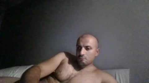 intolder35 online show from April 4, 11:29 am