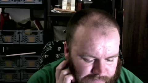 Snapshot of irishdaddy24 chatting on December 5, 4:34 pm twitter theirishman205 online show from December 5, 4:34 pm