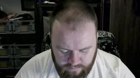 Snapshot of irishdaddy24 chatting on February 15, 8:34 pm twitter theirishman205 online show from February 15, 8:34 pm