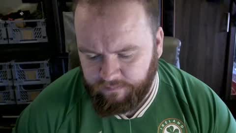 Snapshot of irishdaddy24 chatting on February 19, 11:49 am twitter theirishman205 online show from February 19, 11:49 am