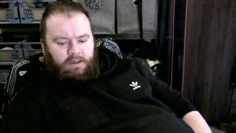 Snapshot of irishdaddy24 chatting on January 26, 12:22 pm twitter theirishman205 online show from January 26, 12:22 pm