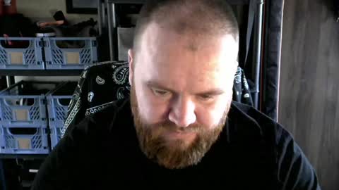 Snapshot of irishdaddy24 chatting on February 2, 1:19 pm twitter theirishman205 online show from February 2, 1:19 pm
