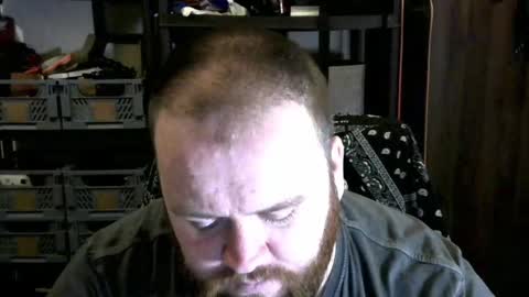 Snapshot of irishdaddy24 chatting on February 13, 5:01 pm twitter theirishman205 online show from February 13, 5:01 pm