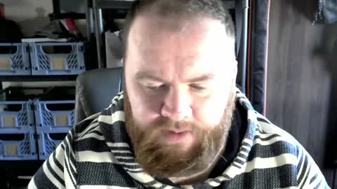 Snapshot of irishdaddy24 chatting on January 2, 1:19 pm twitter theirishman205 online show from January 2, 1:19 pm