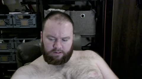 Snapshot of irishdaddy24 chatting on December 23, 8:57 pm twitter theirishman205 online show from December 23, 8:57 pm