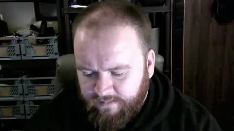Snapshot of irishdaddy24 chatting on February 18, 5:55 pm twitter theirishman205 online show from February 18, 5:55 pm