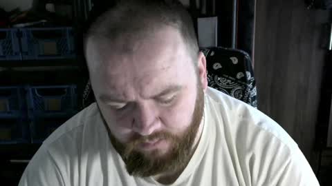 Snapshot of irishdaddy24 chatting on February 8, 12:39 pm twitter theirishman205 online show from February 8, 12:39 pm