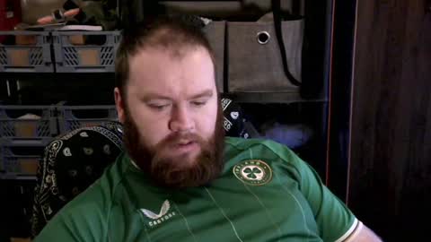 Snapshot of irishdaddy24 chatting on January 24, 8:44 am twitter theirishman205 online show from January 24, 8:44 am