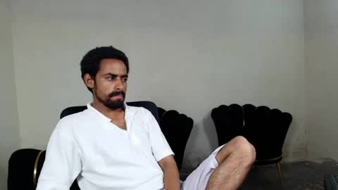 Naveed online show from June 18, 6:35 pm