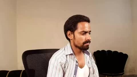 Naveed online show from June 12, 6:27 pm