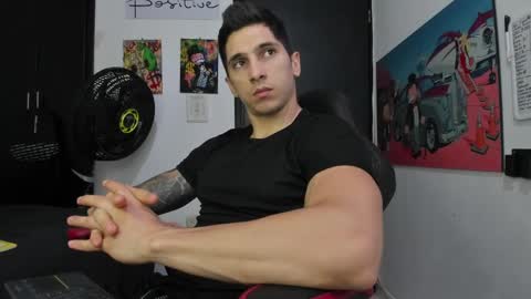 Snapshot of ironflex1 chatting on February 21, 3:43 pm Jake online show from February 21, 3:43 pm