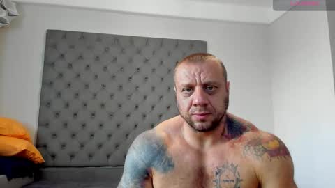 Snapshot of ironhulk22 chatting on October 13, 10:54 am ironhulk22 online show from October 13, 10:54 am