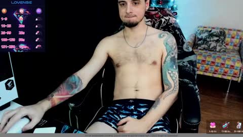 Snapshot of is_yours chatting on December 18, 5:04 am Joel online show from December 18, 5:04 am