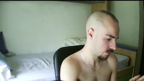 Snapshot of isaac99c chatting on September 27, 12:03 pm Isaac99c online show from September 27, 12:03 pm