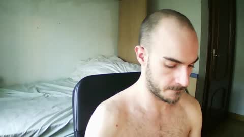 Snapshot of isaac99c chatting on February 1, 4:44 pm Isaac99c online show from February 1, 4:44 pm