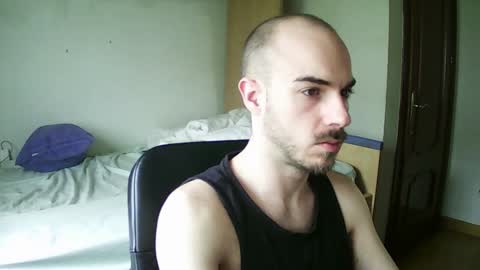 Snapshot of isaac99c chatting on January 28, 11:17 am Isaac99c online show from January 28, 11:17 am