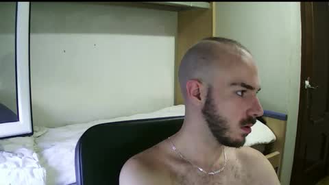 Snapshot of isaac99c chatting on September 18, 5:04 pm Isaac99c online show from September 18, 5:04 pm