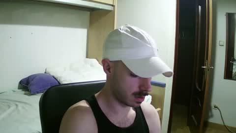 Snapshot of isaac99c chatting on January 8, 1:11 am Isaac99c online show from January 8, 1:11 am