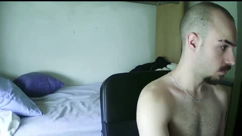 Snapshot of isaac99c chatting on October 4, 2:22 pm Isaac99c online show from October 4, 2:22 pm