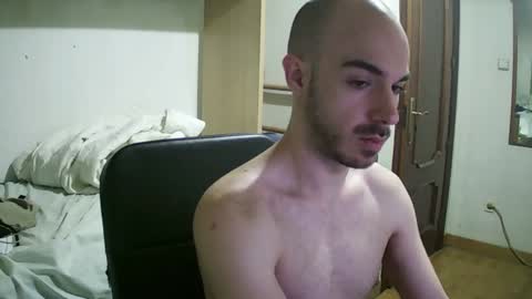 Snapshot of isaac99c chatting on January 14, 6:13 am Isaac99c online show from January 14, 6:13 am