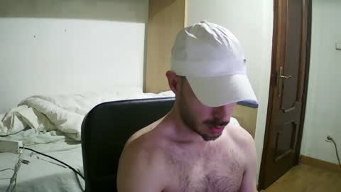 Snapshot of isaac99c chatting on January 4, 4:01 am Isaac99c online show from January 4, 4:01 am