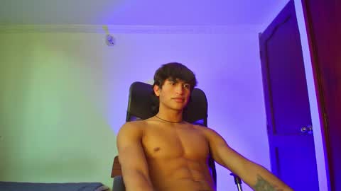 Snapshot of isaac__efx chatting on September 25, 10:41 pm isaac online show from September 25, 10:41 pm