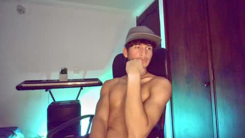 Snapshot of isaac__efx chatting on January 14, 10:55 pm isaac online show from January 14, 10:55 pm
