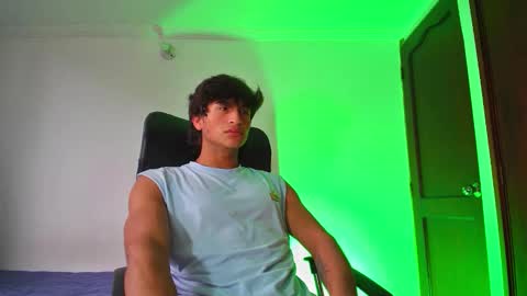 Snapshot of isaac__efx chatting on September 29, 8:05 pm isaac online show from September 29, 8:05 pm