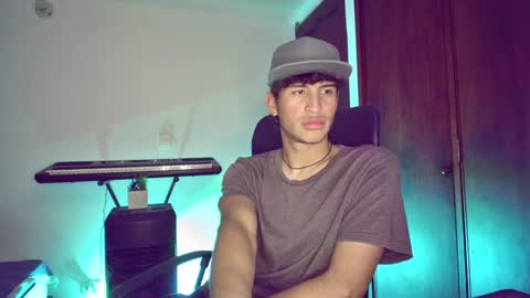 Snapshot of isaac__efx chatting on January 7, 5:56 am isaac online show from January 7, 5:56 am