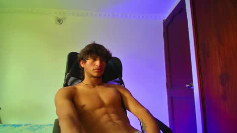 Snapshot of isaac__efx chatting on October 20, 3:27 pm isaac online show from October 20, 3:27 pm