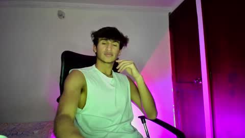 Snapshot of isaac__efx chatting on February 12, 12:37 am isaac online show from February 12, 12:37 am