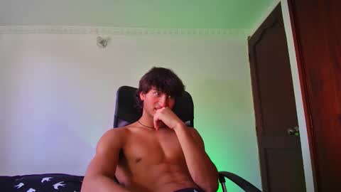 Snapshot of isaac__efx chatting on October 2, 8:35 pm isaac online show from October 2, 8:35 pm