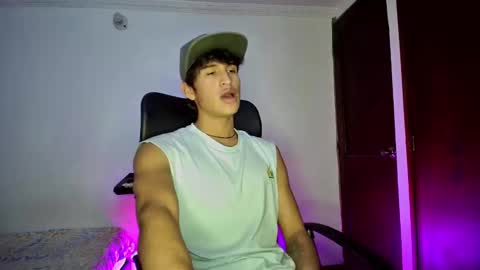 Snapshot of isaac__efx chatting on February 17, 11:42 pm isaac online show from February 17, 11:42 pm