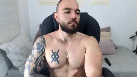 Snapshot of isaac_carter chatting on September 26, 11:41 am Isaac carter online show from September 26, 11:41 am