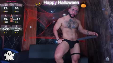 Snapshot of isaac_franko chatting on October 31, 10:02 pm isaac_franko online show from October 31, 10:02 pm