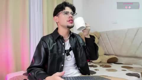 Isaac Saenz. online show from February 8, 12:32 pm