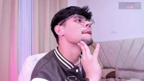 Isaac Saenz. online show from February 20, 1:13 am