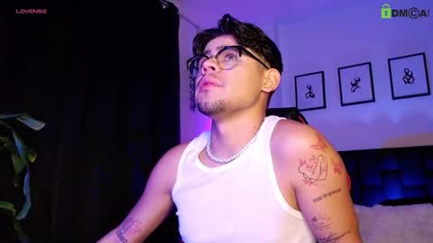 Isaac Saenz. online show from February 1, 12:42 am