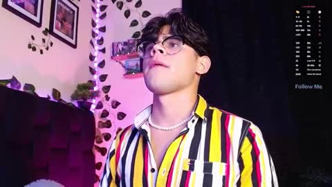 Isaac Saenz. online show from March 3, 11:56 pm