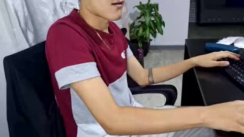 Snapshot of isaac_winter_ chatting on October 7, 1:53 am Isaac online show from October 7, 1:53 am