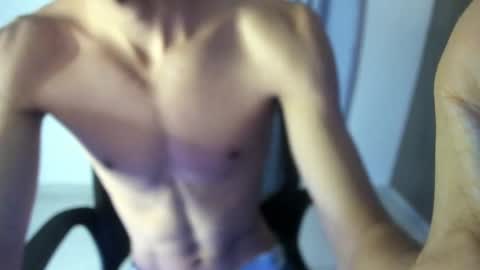 Snapshot of isaaclatino chatting on September 27, 3:04 am isaac online show from September 27, 3:04 am