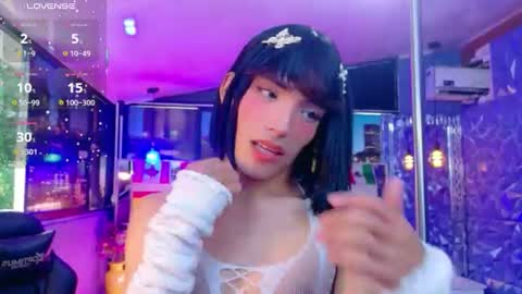 isaacnova online show from June 19, 8:57 pm