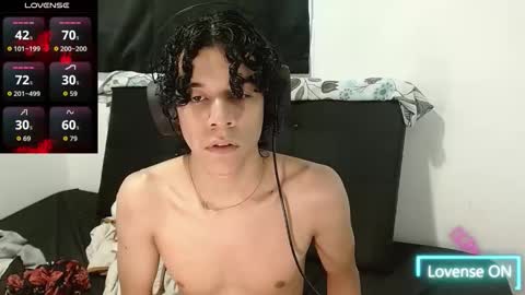 Snapshot of isidroglasc chatting on October 21, 9:17 pm Isidro online show from October 21, 9:17 pm