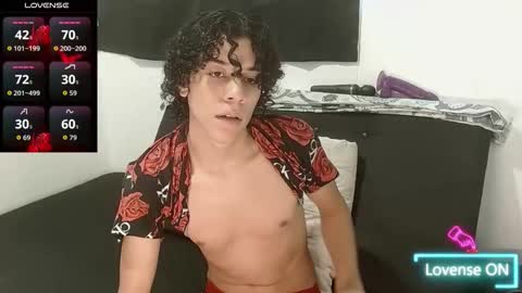 Snapshot of isidroglasc chatting on October 29, 9:29 pm Isidro online show from October 29, 9:29 pm