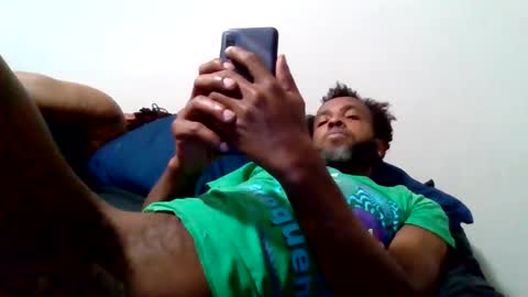 islandmaker online show from October 16, 4:42 am