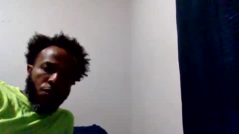 Snapshot of islandmaker chatting on September 23, 10:42 pm islandmaker online show from September 23, 10:42 pm