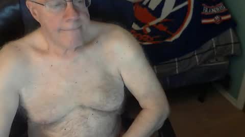 islesman22 online show from May 15, 9:17 am